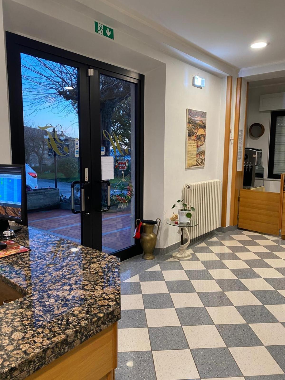 Hotel Ferrara Chianciano Terme Luaran gambar